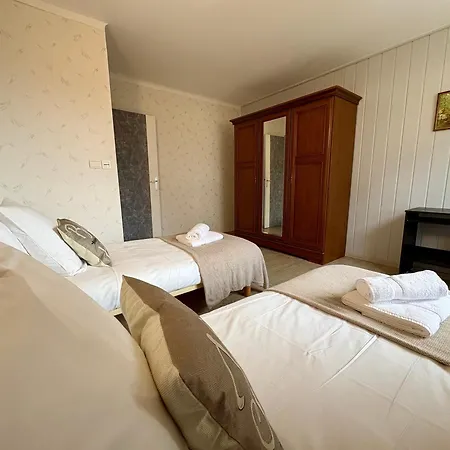 Maison Des 3 Vallées - Wifi Véranda Montmélian